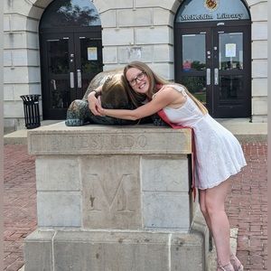 Meet your Posher, Cayley